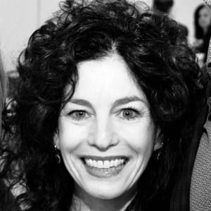 Meet your Posher, Stefanie